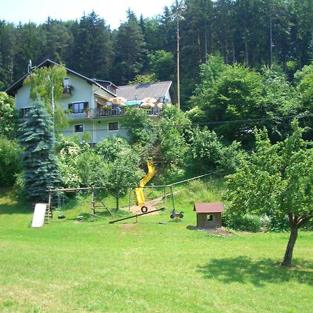 Gasthaus - Gaestehaus Schusterbauer Райн Экстерьер фото